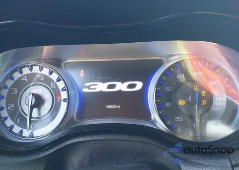 2015 Chrysler 300 300S z USA, uszkodzony, nr VIN 2C3CCABG6FH807698